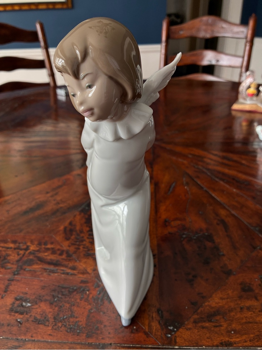 Lladro Curious Angel Porcelain Figurine - Picture 2 of 4